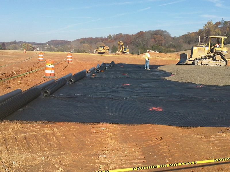 Lianyi is a leading manufacturer and supply in the geosynthetics industry