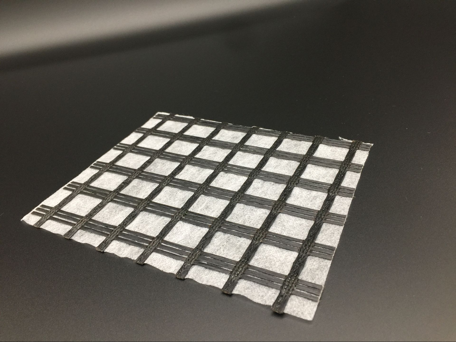 How can we use Fiberglass Geogrid correctly?